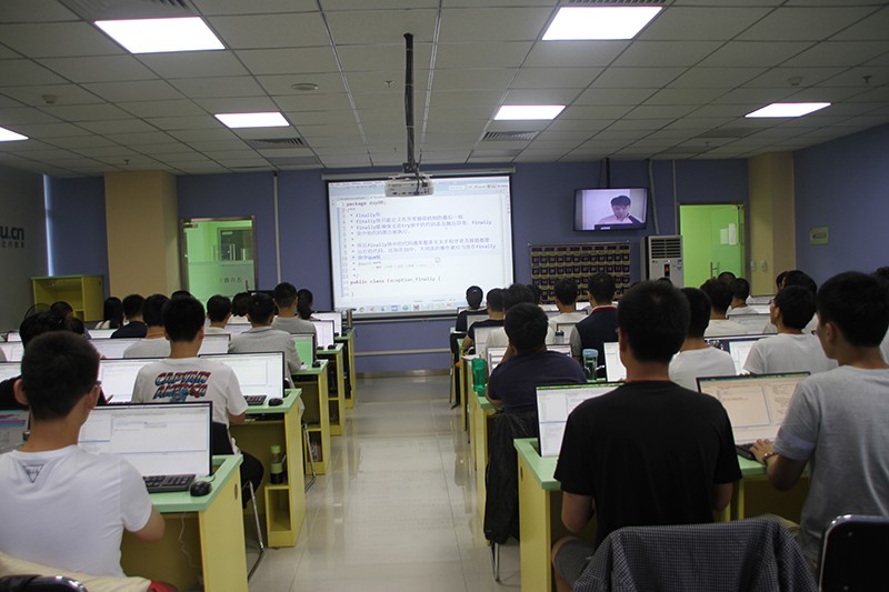 青島全棧式軟件測試工程師專業培訓班 真實項目教學指導與教育軟件技術開發